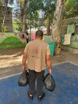 Food distribution this morning in Lebanon