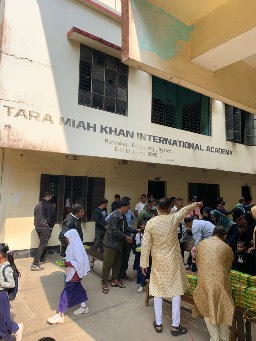 Our fundraised money going towards a special biryani lunch for all the school’s students, as well as sweets and chocolates. (1/3)